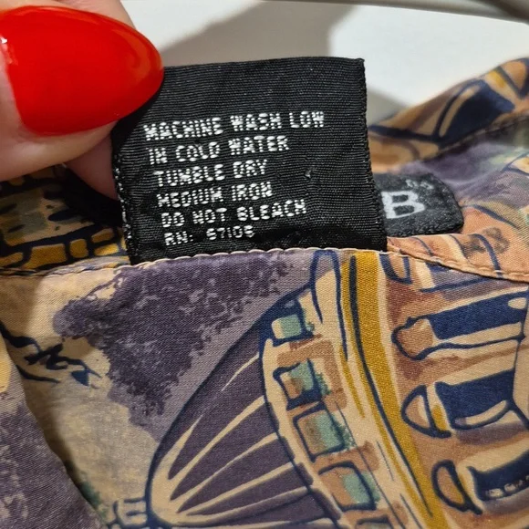 Vintage 90’s Silk Club Button Up Short Sleeve Shirt - Picture 10 of 11